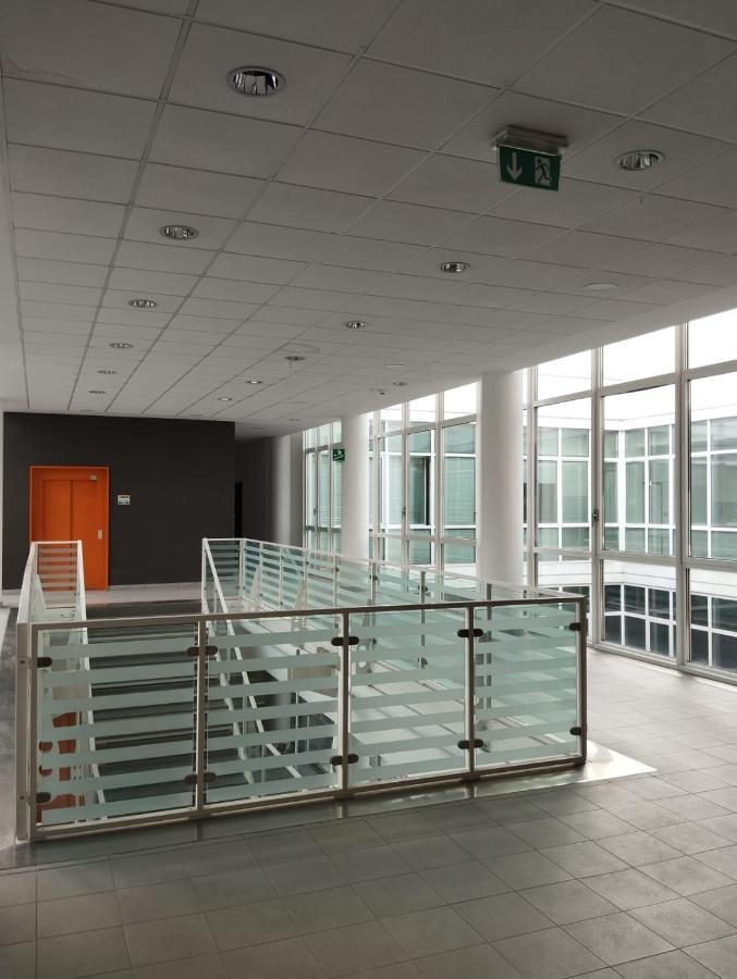 Llhome Bologna Elegante Monolocale Ristrutturato Con Posto Auto Coperto Zewnętrze zdjęcie